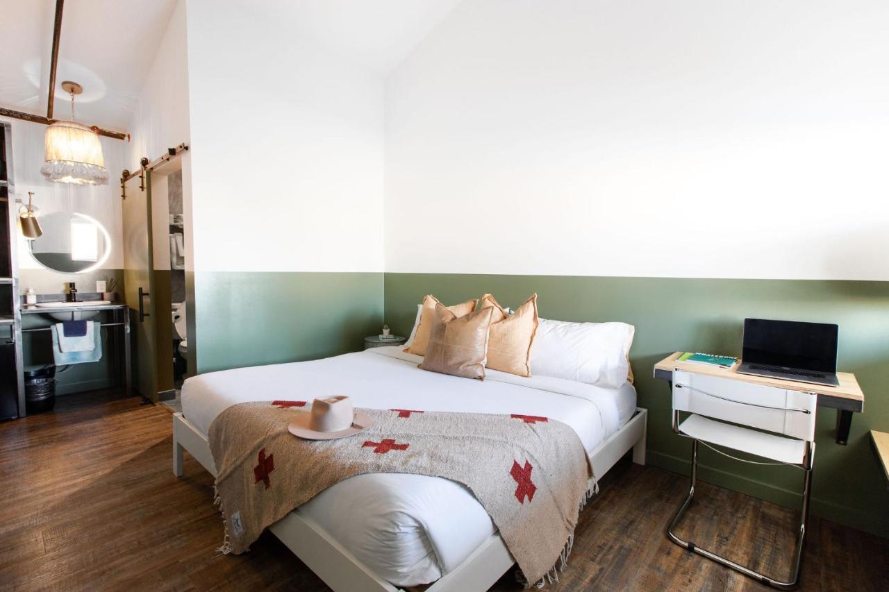 Motel Mellow Moon 2*