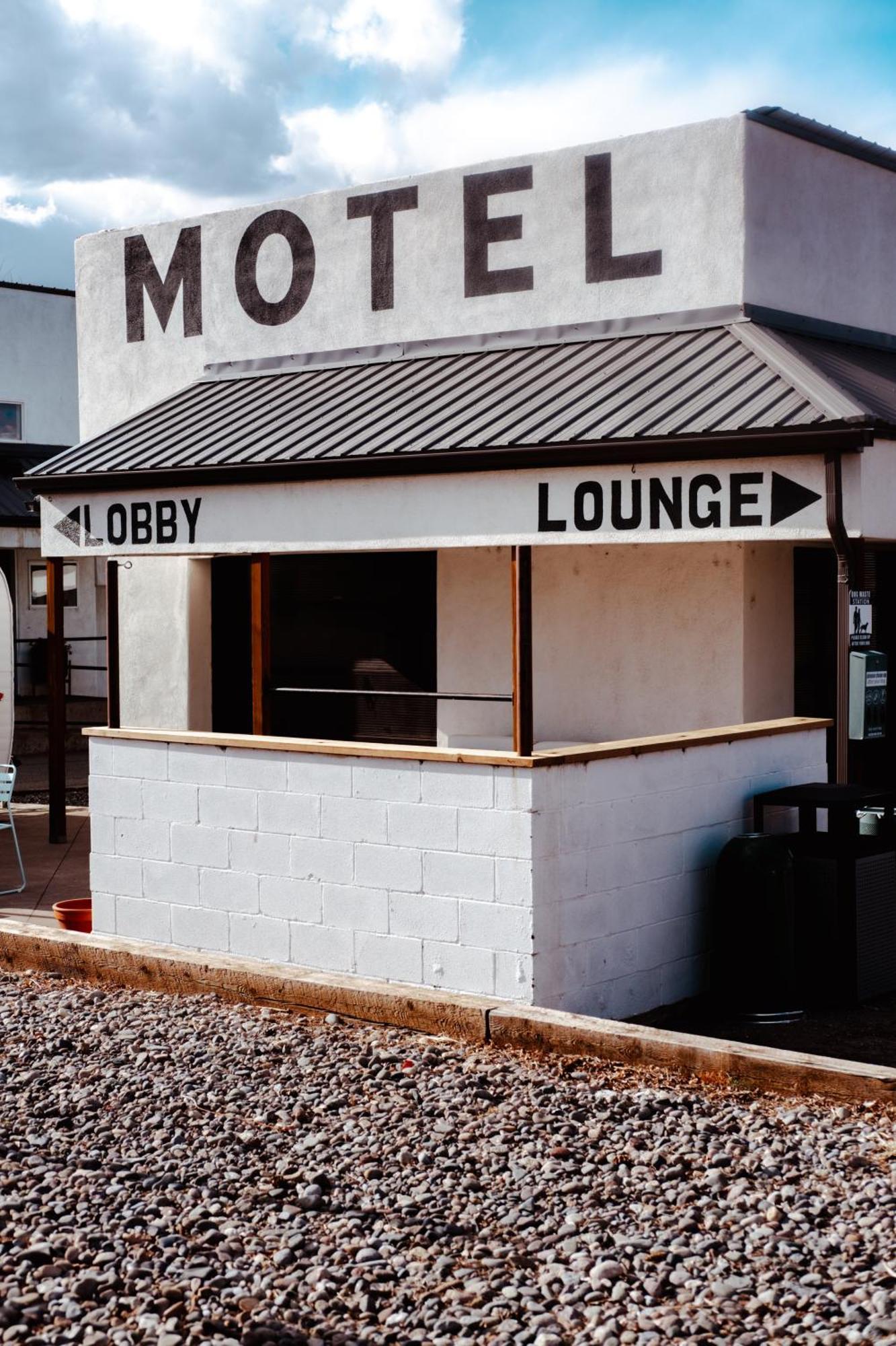 Motel Mellow Moon 2*